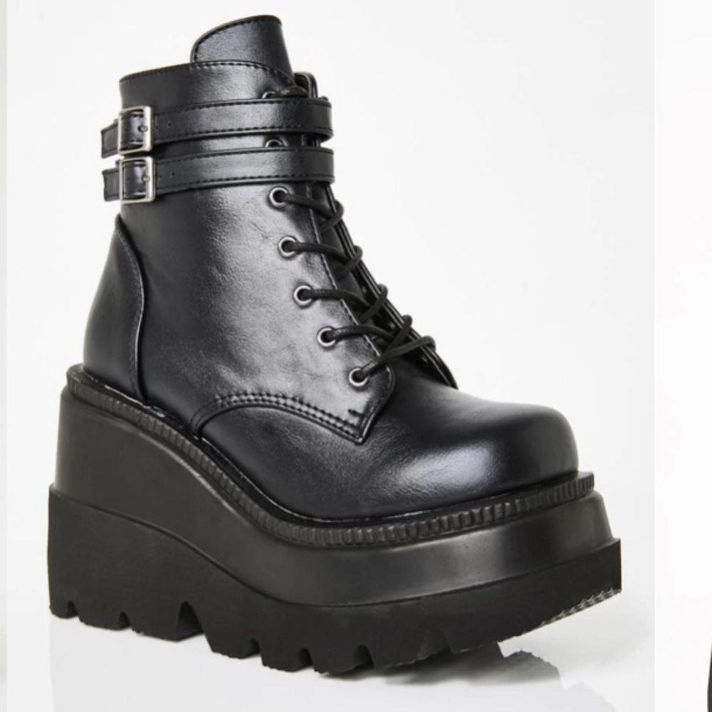 Demonia Black Technopagan Platform Boots Size 7